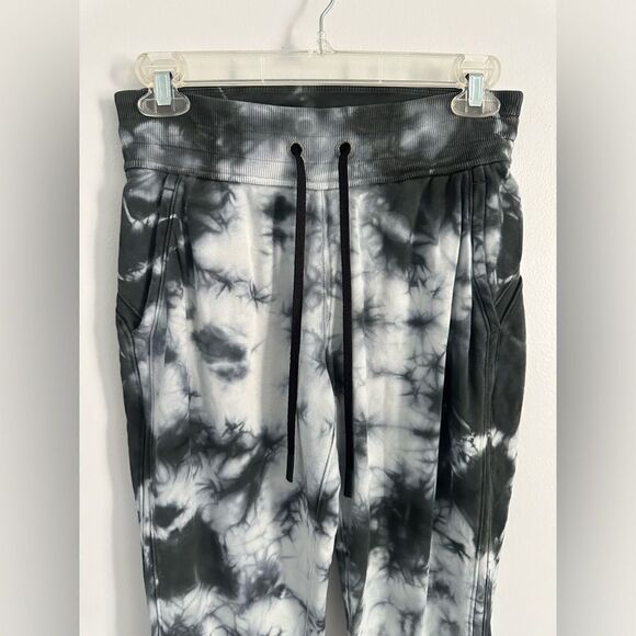 Lululemon Warm Down Jogger *Earth Dye
Earth Dye Stone - Picture 5 of 9